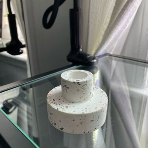 Candle holder